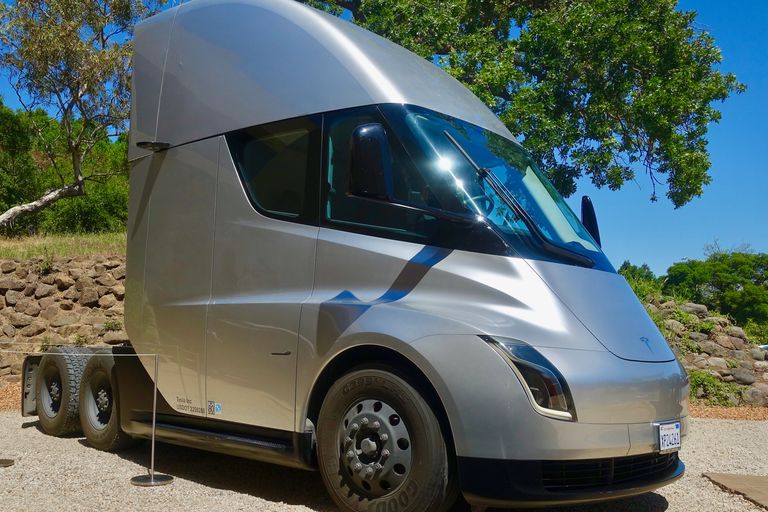 Why the Cheapest Carrier Is Usually the Most Expensive: Quality Beats Price in Trucking