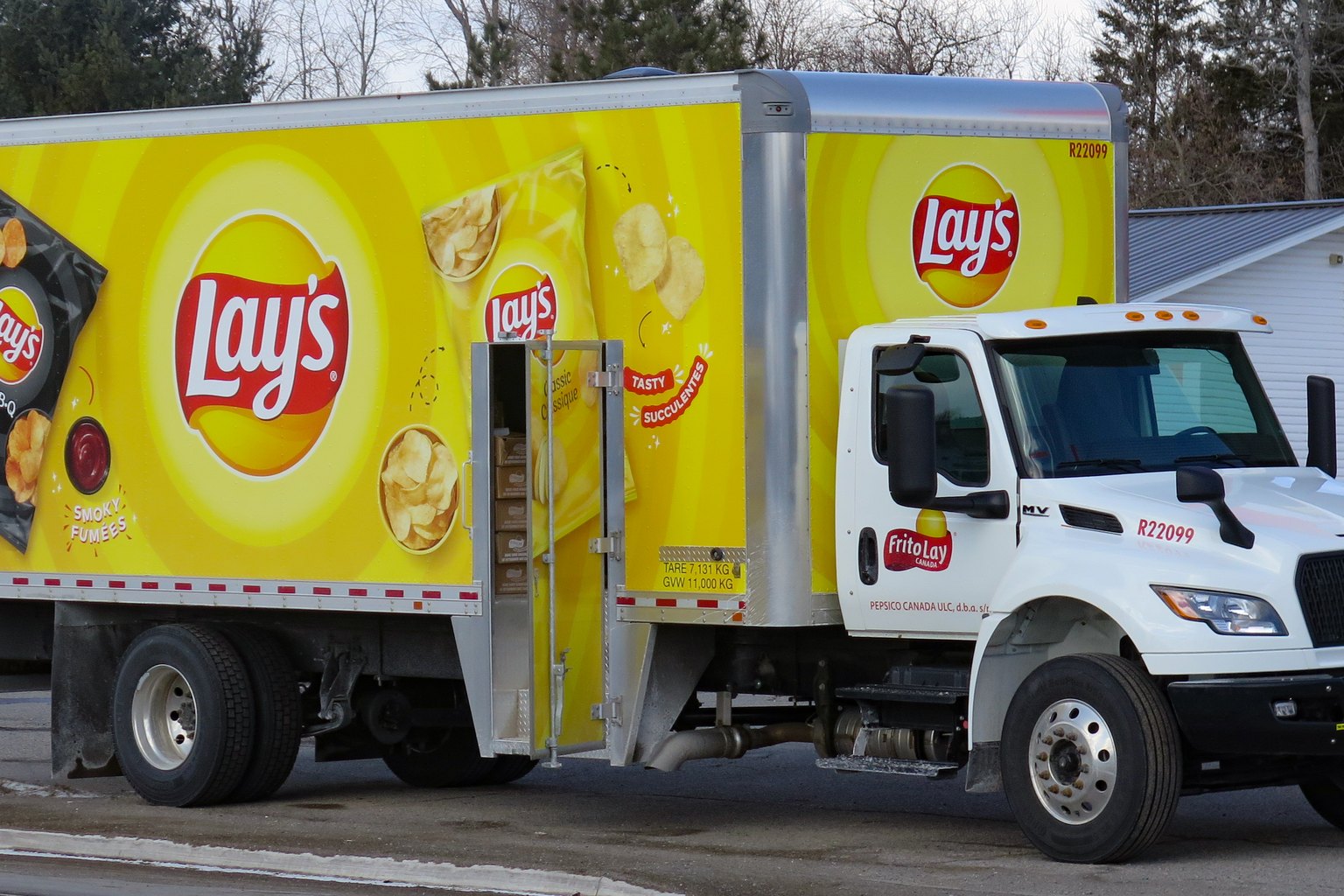 Box-Truck Delivery Across Washington State: Final-Mile Freight Done by People Who Know the Region
