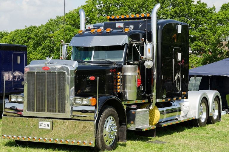 Peterbilt Semi Truck Parts: Models We Cover and How to Order the Right Fit