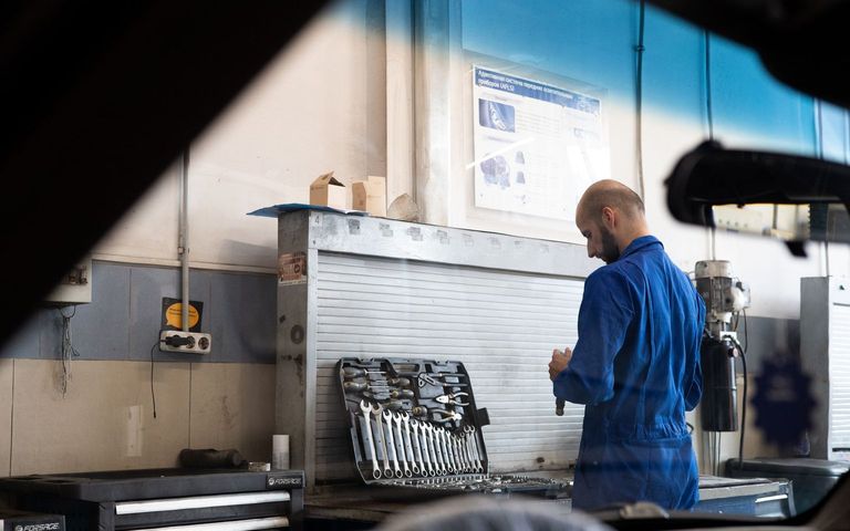 OEM vs Aftermarket Semi Truck Parts: What Fleets Should Actually Compare