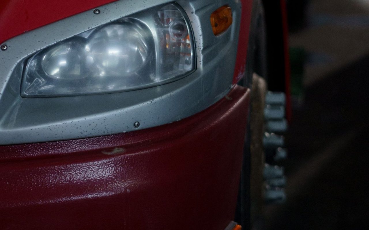 Semi Truck Headlight Replacement: Halogen vs LED and How to Order the Right Housing